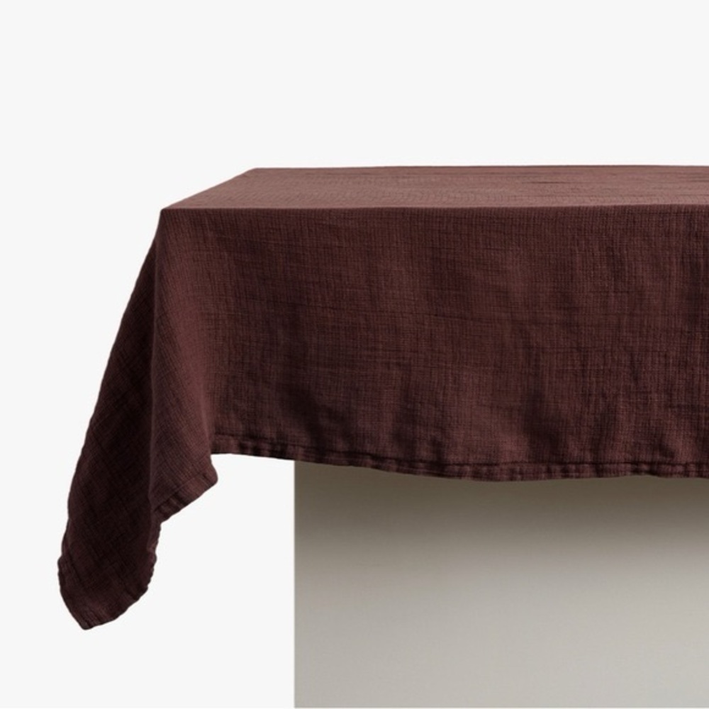 Parachute Linen Waffle Tablecloth in Cabernet